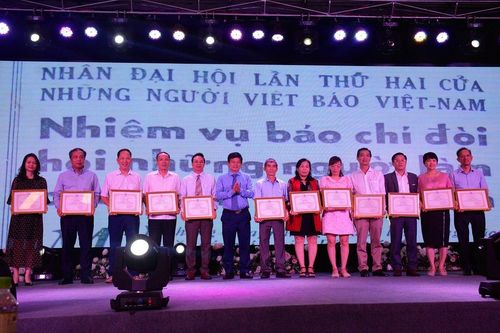 Kiên quyết loại bỏ phóng viên, cộng tác viên, nhà báo vi phạm pháp luật