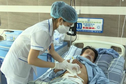 Cứu sống người đàn ông mắc căn bệnh hiếm gặp trên thế giới