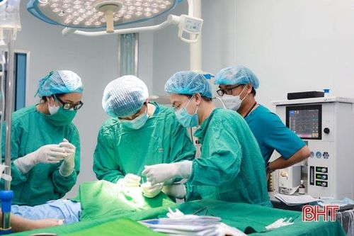 Bệnh viện Đa khoa TTH Hà Tĩnh 'Hỗ trợ phẫu thuật cho trẻ em khuyết tật'