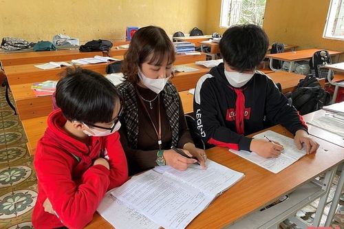 Phê duyệt danh mục sách giáo khoa lớp 3, lớp 7, lớp 10 sử dụng từ năm học 2022-2023