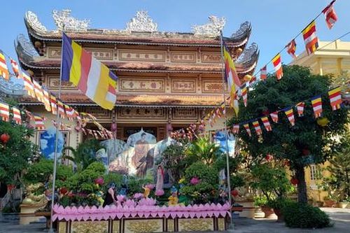 Phật giáo thị xã Ninh Hòa, La Gi cử hành Đại lễ Phật đản Phật lịch 2566