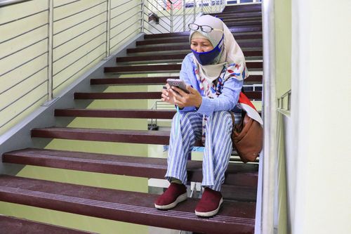 Mẹ kình ngư Indonesia quá run, không dám xem con thi đấu