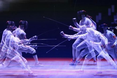 Màn đấu kiếm 'căng thẳng' của vận động viên người Hà Nội với đối thủ Singapore