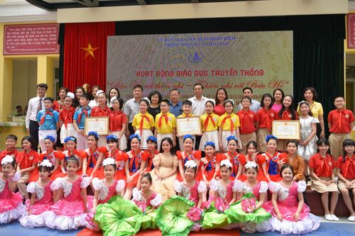 Quận Hoàn Kiếm (Hà Nội): Tưng bừng hoạt động giáo dục truyền thống