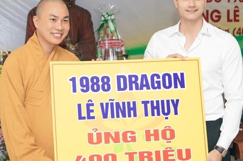 Vĩnh Thụy trao 400 triệu đồng cho các bệnh nhân hậu Covid-19