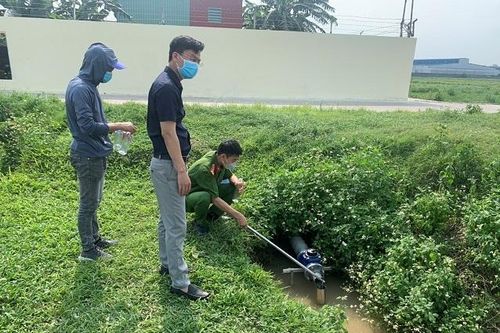 Xử phạt 2 Trung tâm y tế và 2 Công ty xả thải gây ô nhiễm hệ thống thủy lợi Bắc Hưng Hải
