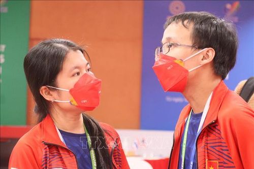 Vợ chồng Trường Sơn – Thảo Nguyên cùng giành HCV nội dung Cờ nhanh cá nhân