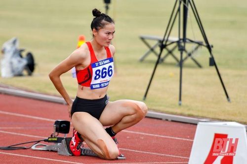 Quách Thị Lan bật khóc trên bục nhận huy chương vàng cá nhân SEA Games đầu tiên trong sự nghiệp