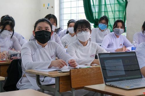 Tư tưởng, đạo đức, phong cách Hồ Chí Minh thấm vào từng bài dạy