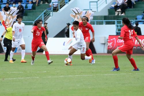 SEA Games 31: Lọt vào bán kết, bóng đá nữ Myanmar được thưởng lớn