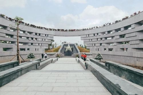 Chủ tịch nước Nguyễn Xuân Phúc dự khánh thành Đền thờ liệt sỹ tại chiến trường Điện Biên Phủ