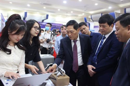 Hơn 300 tổ chức, doanh nghiệp trong và ngoài nước tham gia Chợ công nghệ và thiết bị tại Hải Phòng