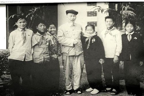 Vẹn nguyên ký ức người con Vĩnh Linh 3 lần vinh dự gặp Bác Hồ