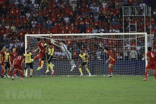 Khoảnh khắc Tiến Linh ghi bàn đưa U23 Việt Nam vào chung kết bóng đá nam SEA Games 31