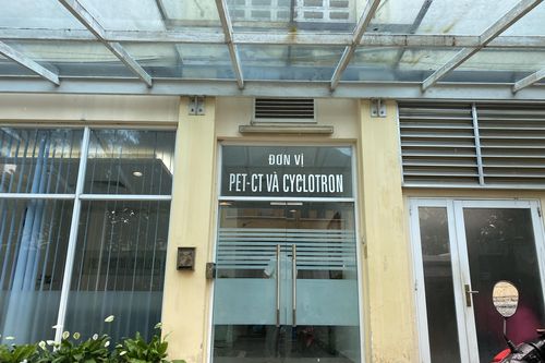 Người bệnh ung thư chạy khắp thành phố tìm nơi chụp PET/CT