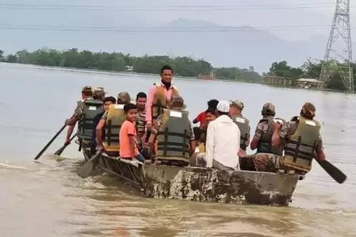 Sông vỡ bờ do mưa lớn nhấn chìm bang Assam, Ấn Độ, 9 nguồi chết, hơn nửa triệu người ảnh hưởng