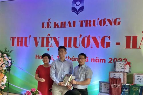 Khai trương thư viện tư nhân phục vụ cộng đồng nhân kỷ niệm ngày sinh Bác Hồ