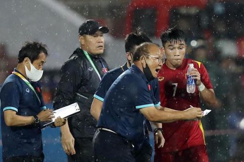 Ông Park khiến HLV Malaysia nể phục: U23 Việt Nam có chiến thuật quá hay!