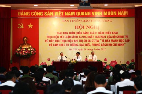 Tiếp tục đẩy mạnh thực hiện Kết luận 01 của Bộ Chính trị, tạo sức lan tỏa trong toàn Đảng, toàn xã hội