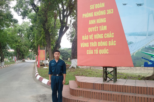 Binh nhất Nguyễn Hoàng Việt không tham của rơi