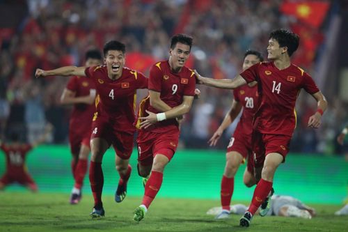 Cổ động viên Malaysia bức xúc vì đội nhà 'đá như từ thiên niên kỷ trước'