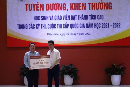 Điện Biên: Khen thưởng 72 tập thể, cá nhân trong kỳ thi, cuộc thi cấp quốc gia