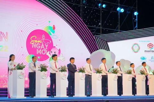 Khai mạc Lễ hội Sen Đồng Tháp