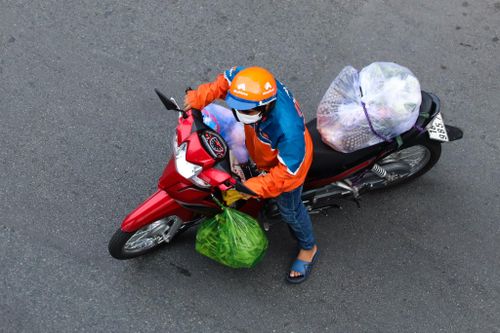 Bị shipper tẩy chay, ứng dụng tìm cách cứu dịch vụ giao hàng 4 giờ