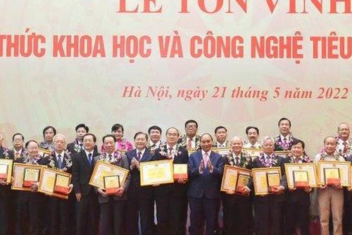 Giấc mơ Việt Nam thịnh vượng chỉ có thể được soi đường bằng ánh sáng tri thức