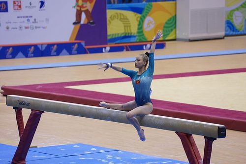 Ảnh đẹp SEA Games 31: Phần thi đồng đội của Đội tuyển Thể dục dụng cụ nữ Việt Nam