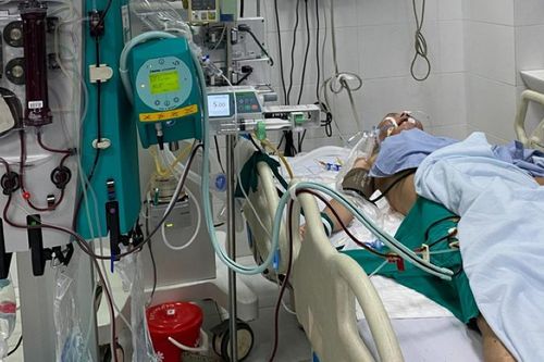 Uống rượu liên tục người đàn ông suýt mất mạng