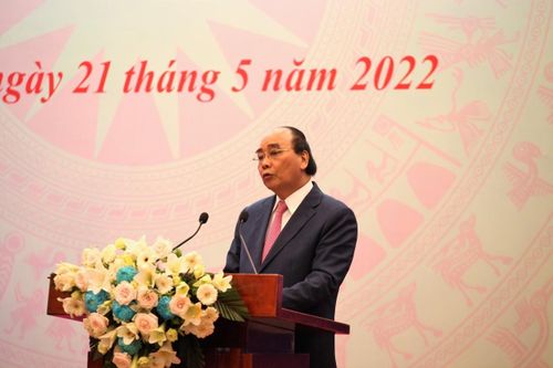 Chủ tịch nước Nguyễn Xuân Phúc dự Lễ tôn vinh trí thức khoa học và công nghệ tiêu biểu năm 2022