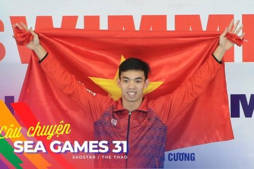 'Cậu bé vớt rong' giành 5 HCV SEA Games 31: Gia cảnh đặc biệt và bơi để bố mẹ thoát nghèo