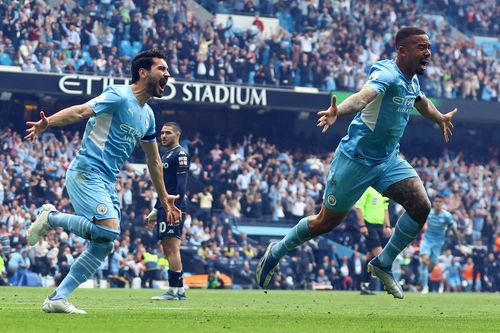 Man City vô địch Premier League sau màn lội ngược dòng