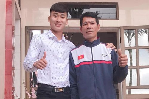 Cha của Nhâm Mạnh Dũng: 'Gia đình tôi quá tự hào'