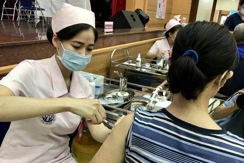 Sẽ cung ứng đủ vắc xin để tiêm mũi 4 phòng Covid-19