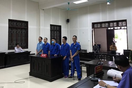 Tuyên nhóm mua bán ma túy 1 án chung thân và 52 năm tù