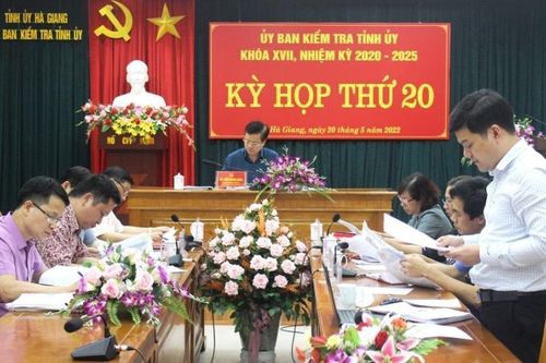Hà Giang kỷ luật hàng loạt cán bộ CDC và huyện Yên Minh