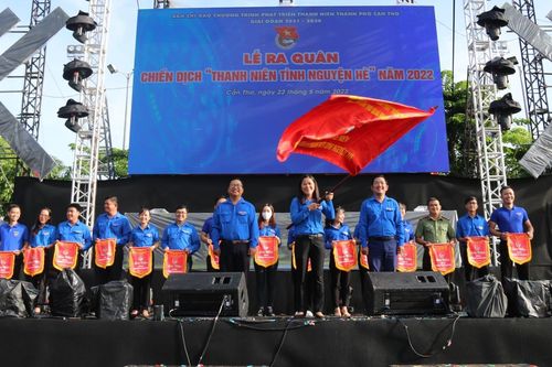 Cần Thơ ra quân chiến dịch thanh niên tình nguyện hè