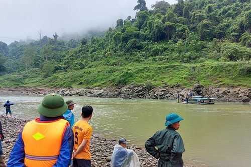 Đi đánh cá, 2 vợ chồng ở Hà Giang mất tích trên Sông Gâm