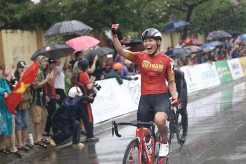 SEA Games 31: Đội tuyển Xe đạp Việt Nam giành cú đúp Huy chương Vàng
