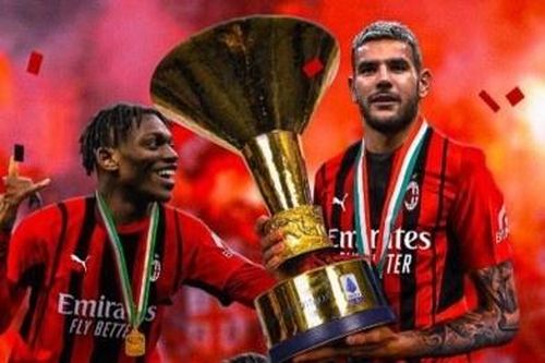 Bước ngoặt giúp AC Milan vô địch Serie A
