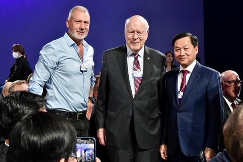 Phó Thủ tướng Lê Minh Khái gặp Chủ tịch Thường trực Thượng viện Hoa Kỳ Patrick Leahy