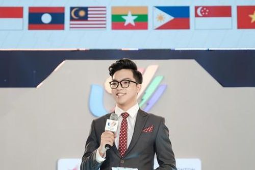 MC song ngữ Xuân Hiếu: Được cống hiến cho SEA Games là một vinh dự lớn của tuổi trẻ