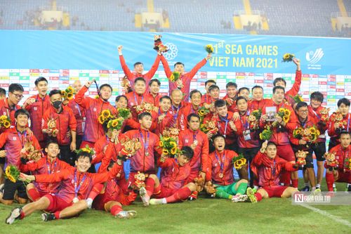 U23 Việt Nam lập hàng loạt kỷ lục ấn tượng với HCV SEA Games 31