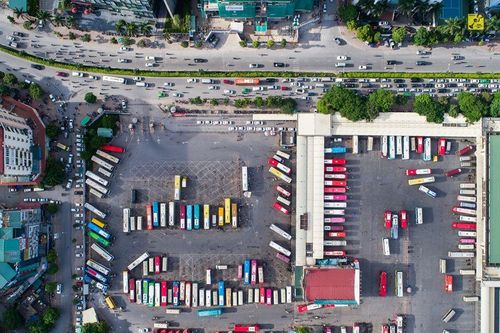 Doanh nghiệp vận tải 'khó trụ' giữa cơn bão giá xăng dầu
