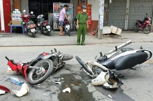 Nam sinh lớp 10 bị khởi tố sau vụ tai nạn giao thông chết người
