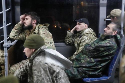 Binh sĩ Ukraine đầu hàng từ Azovstal sẽ bị xét xử ở Donetsk?