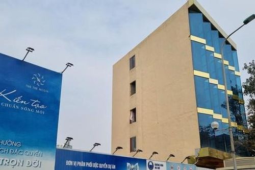 Chốt thời hạn phá dỡ nhà cao tầng không phép số 84 đường Láng