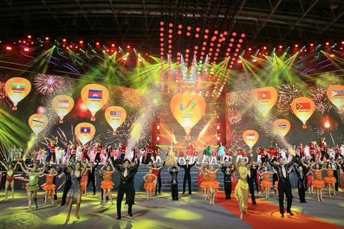 Nhìn lại những khoảnh khắc ấn tượng trong lễ bế mạc SEA Games 31